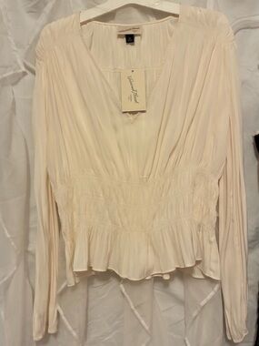 Universal Thread Cream Pleated V-Neck Smocked Waist Blouse
